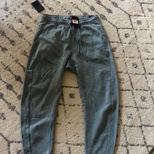 Men’s Nike Sweatpants - L